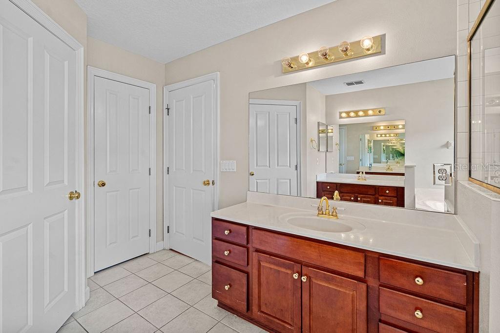 Image 20 of 32 For 9611 45 Avenue