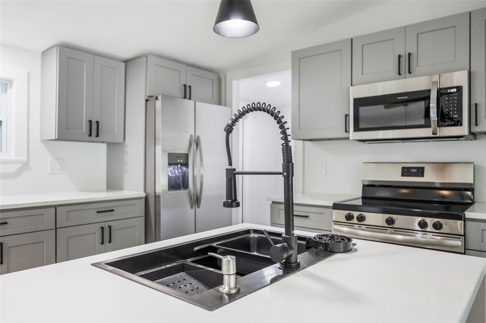 Image 11 of 53 For 2351 Temple Lane