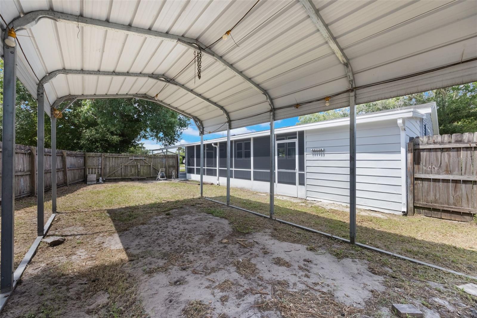 Image 40 of 53 For 2351 Temple Lane