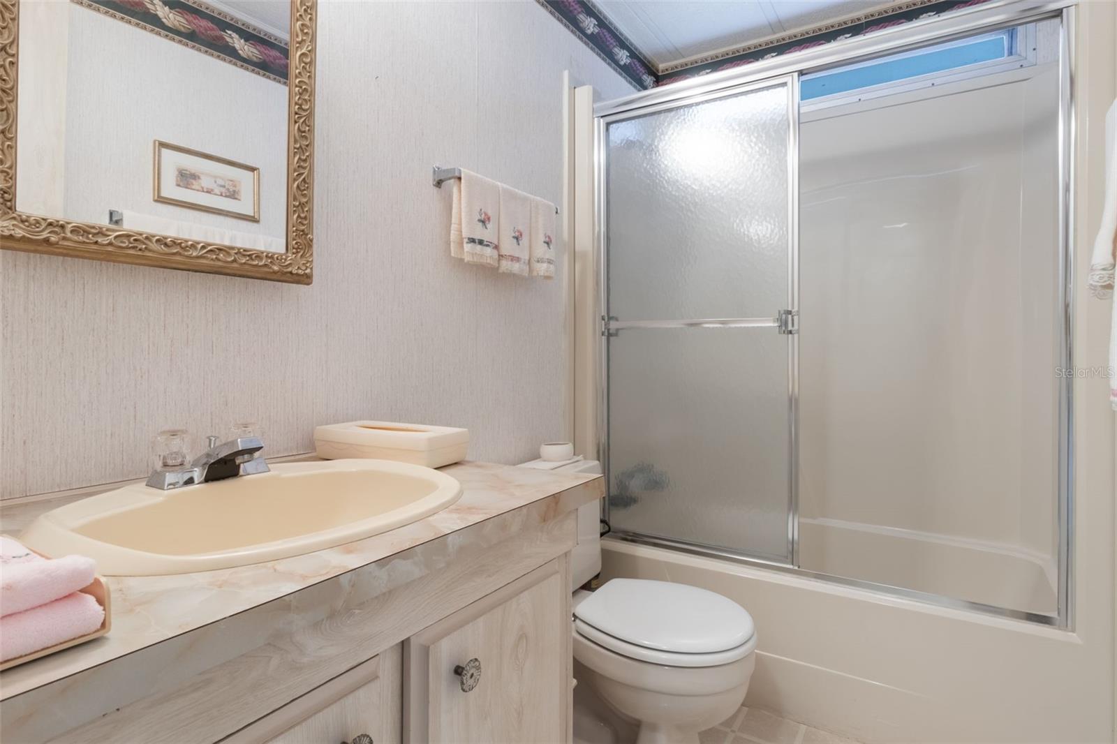 Image 13 of 27 For 4246 Cedarwood Street