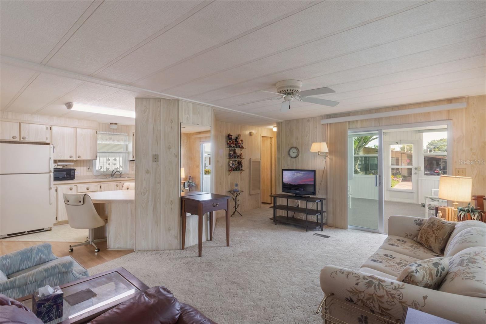 Image 5 of 27 For 4246 Cedarwood Street