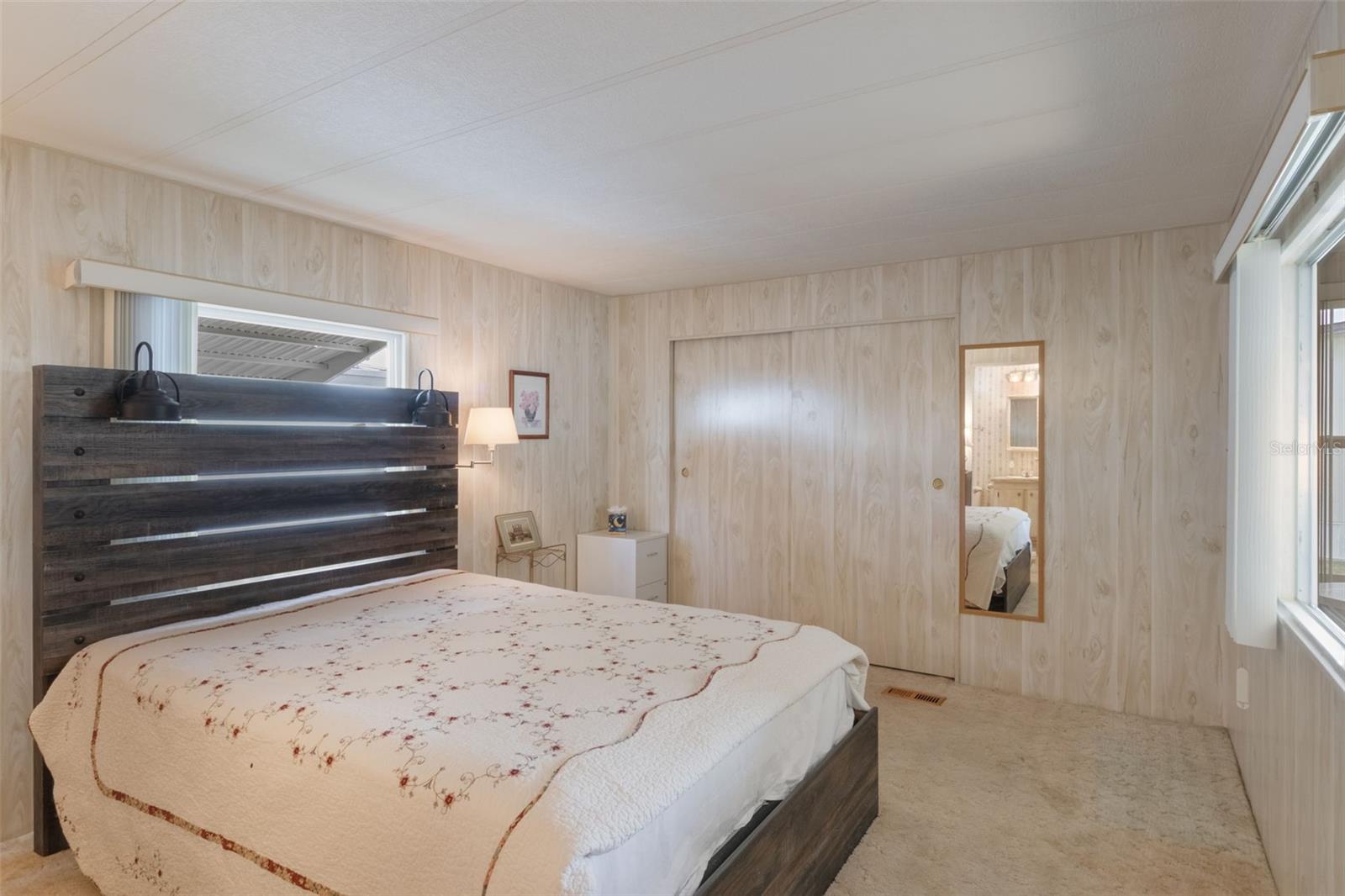 Image 9 of 27 For 4246 Cedarwood Street
