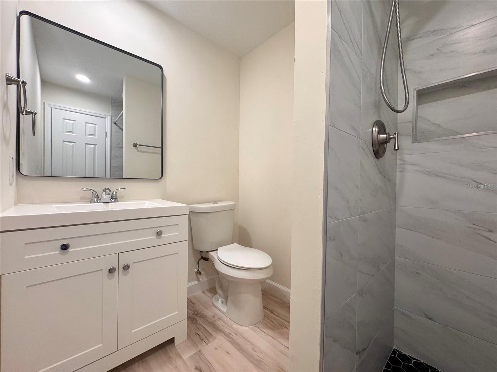 Image 13 of 28 For 102 Spanish Oak Lane