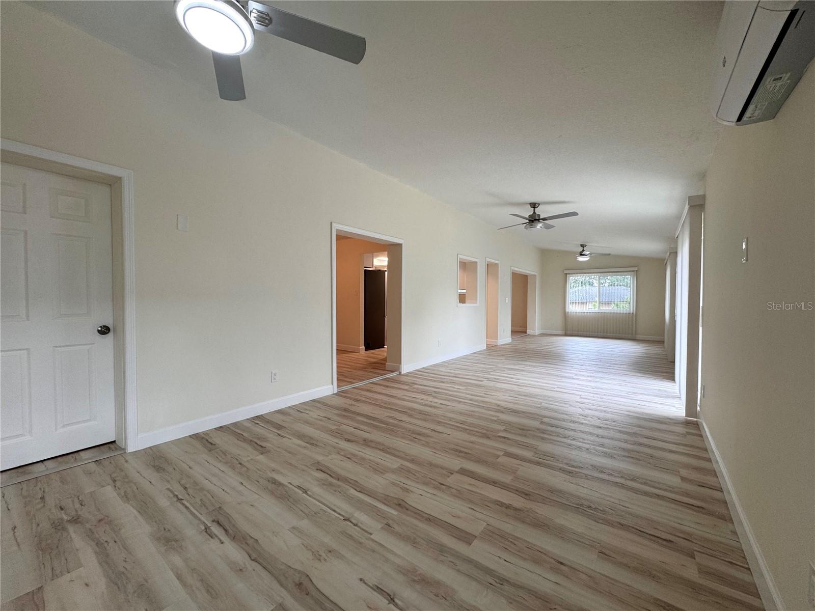Image 15 of 28 For 102 Spanish Oak Lane
