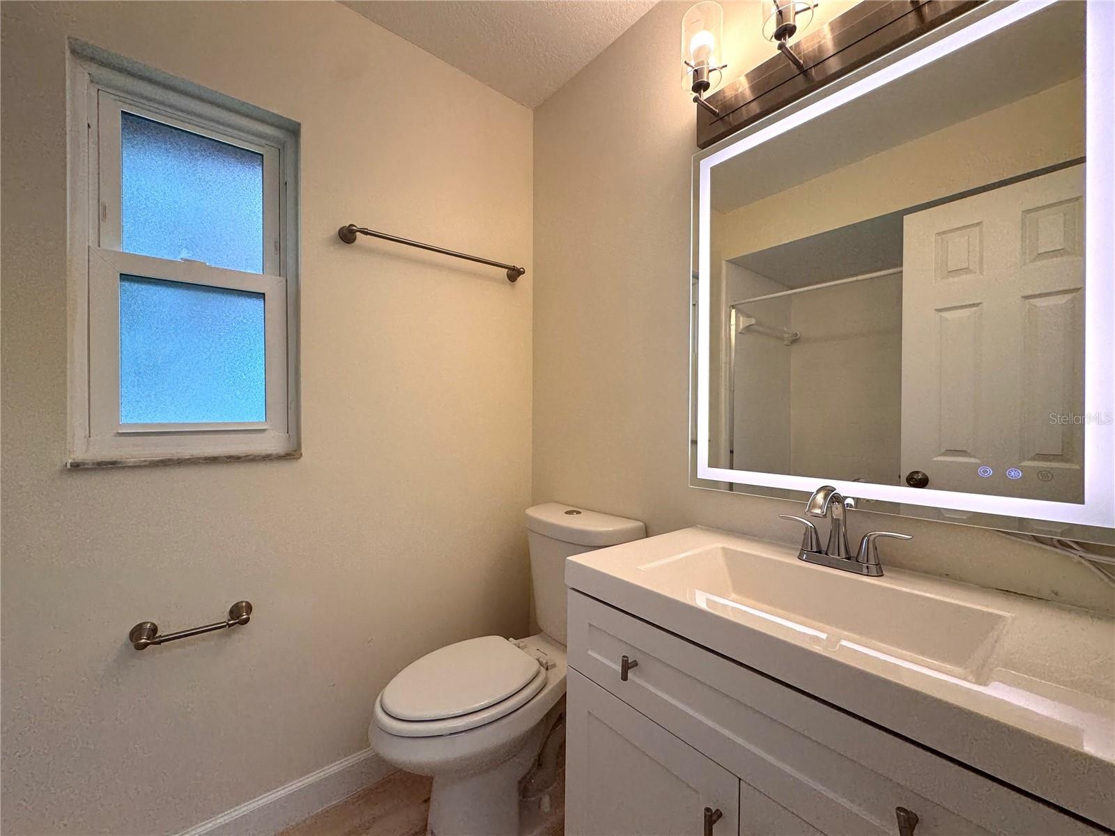 Image 24 of 28 For 102 Spanish Oak Lane