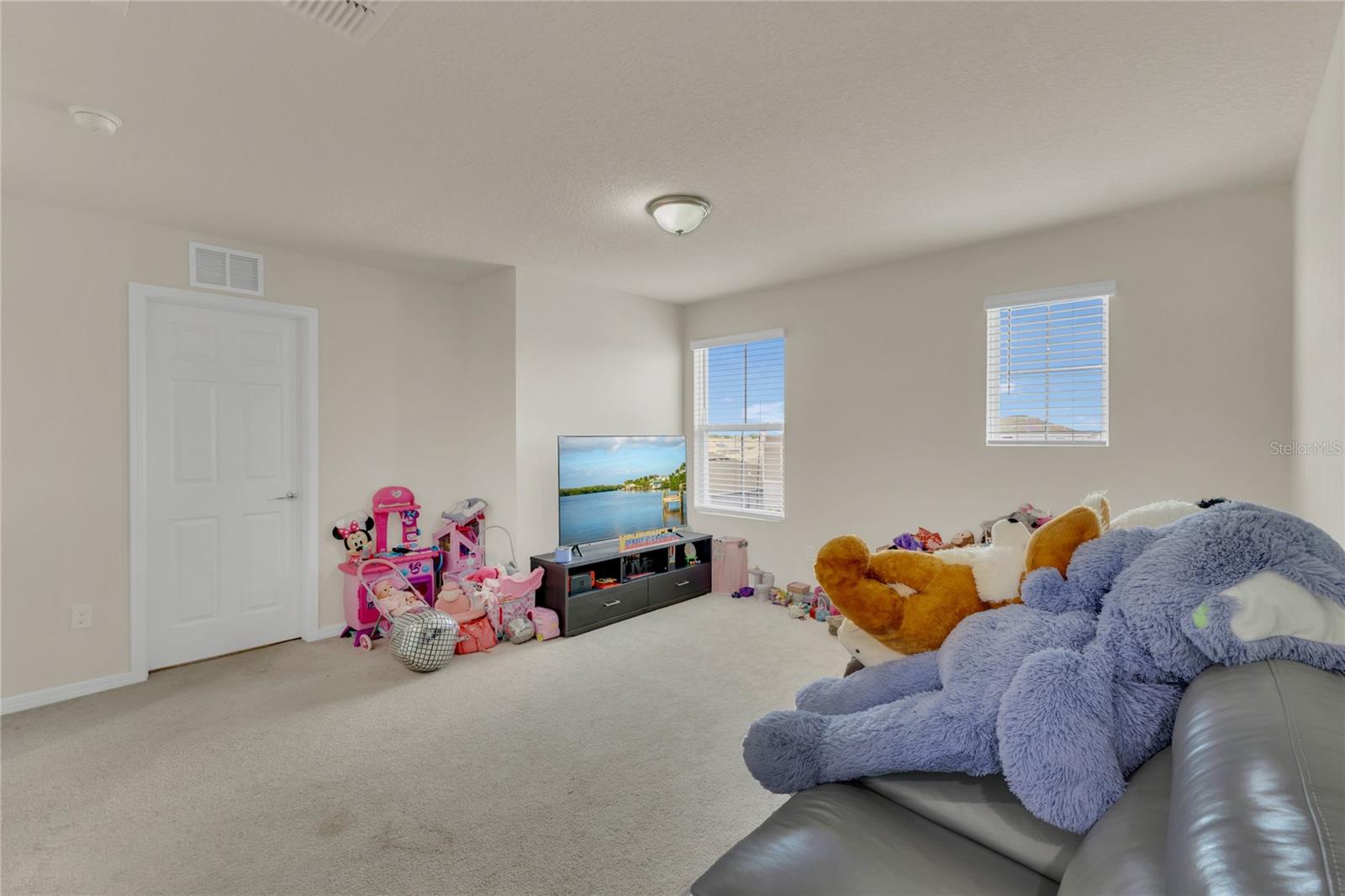 Image 17 of 30 For 1631 Aspen Avenue