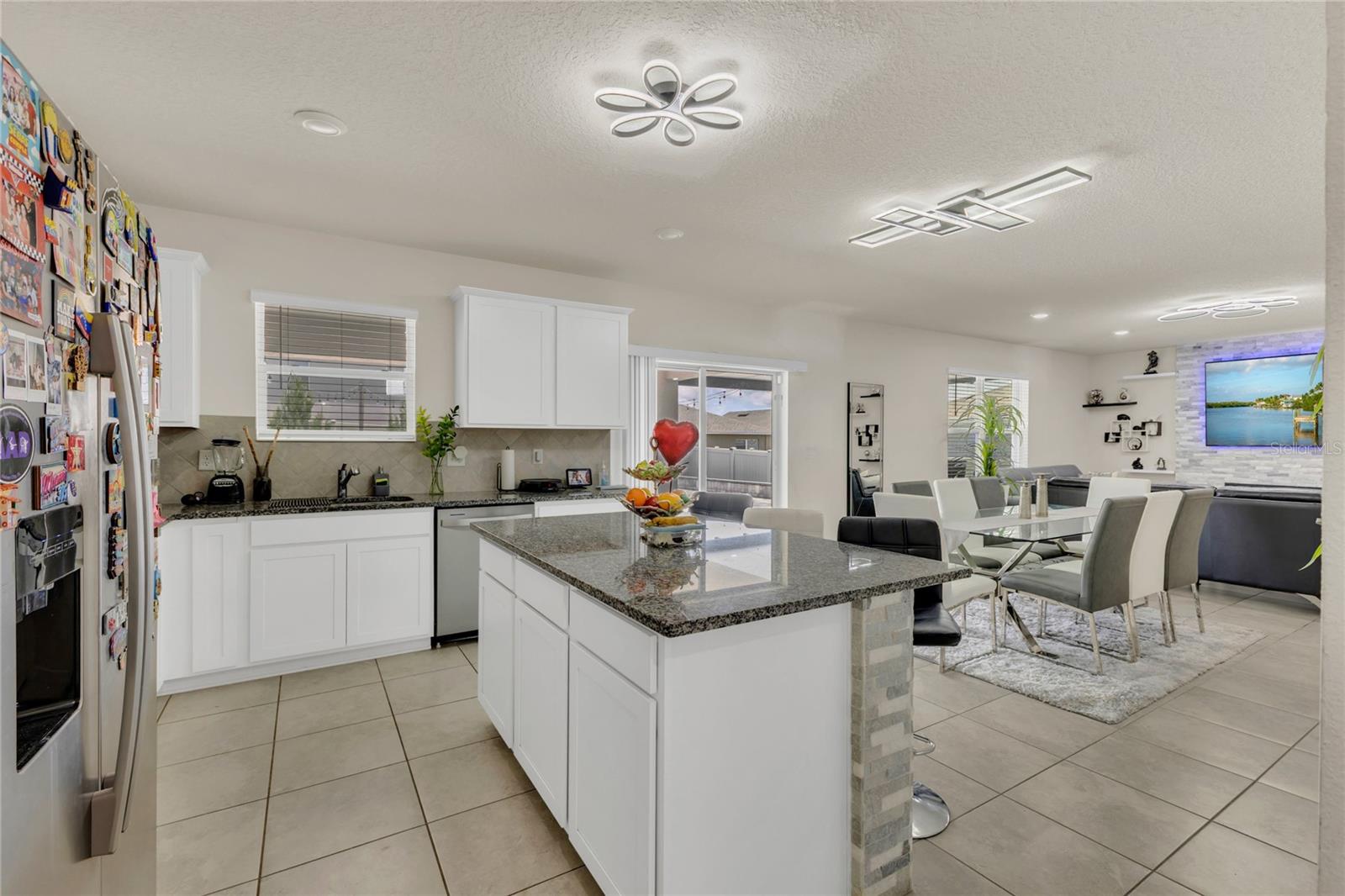 Image 5 of 30 For 1631 Aspen Avenue