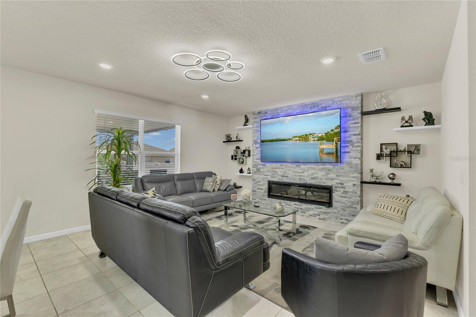 Image 7 of 30 For 1631 Aspen Avenue