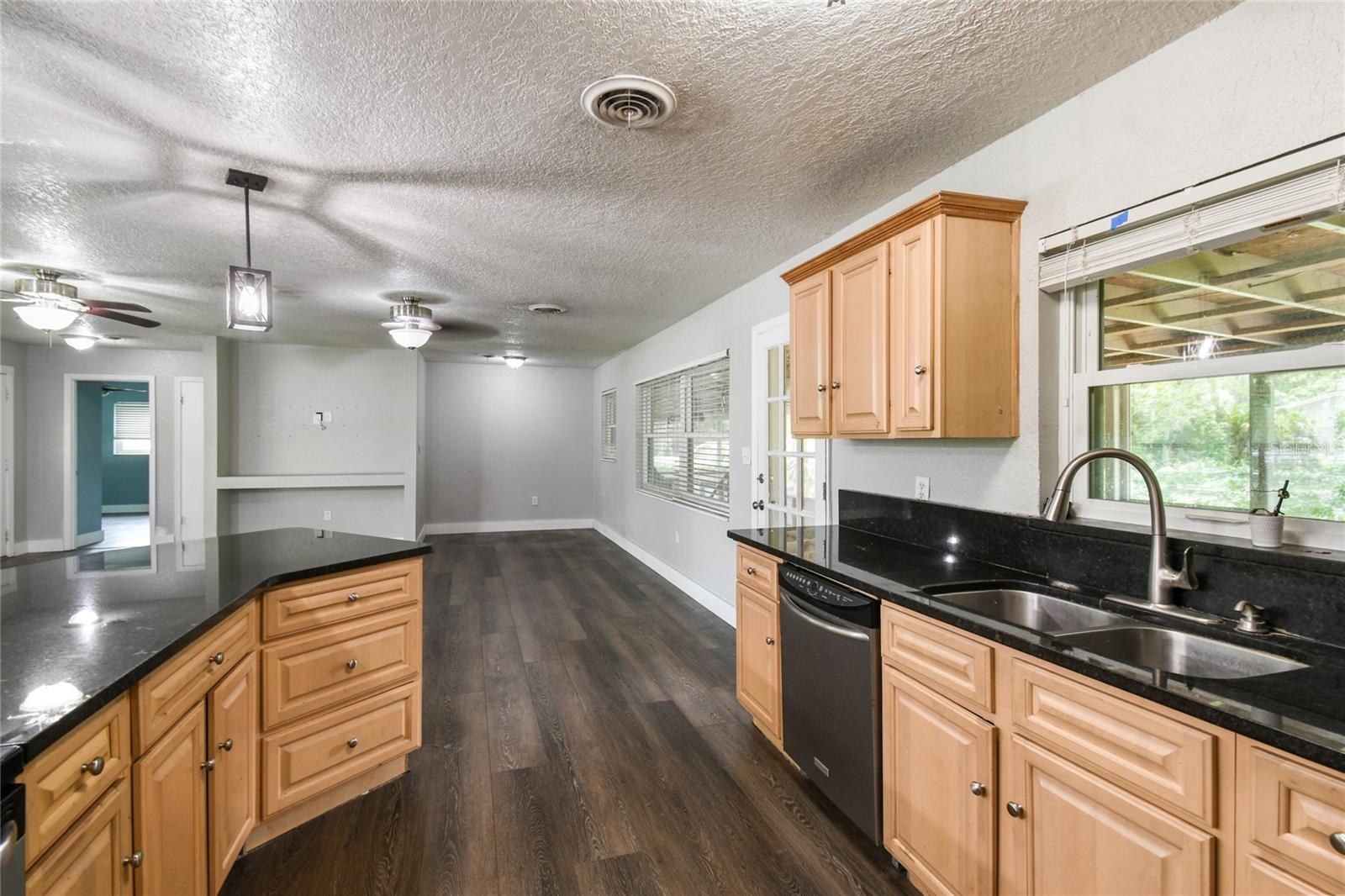 Image 12 of 46 For 738 Florida Boulevard