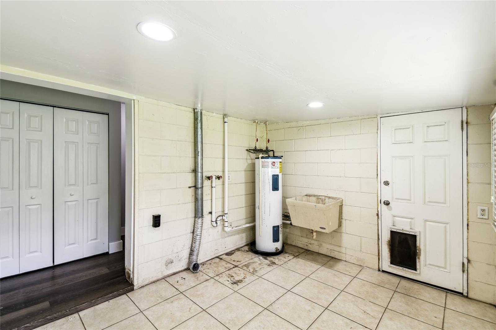 Image 32 of 46 For 738 Florida Boulevard