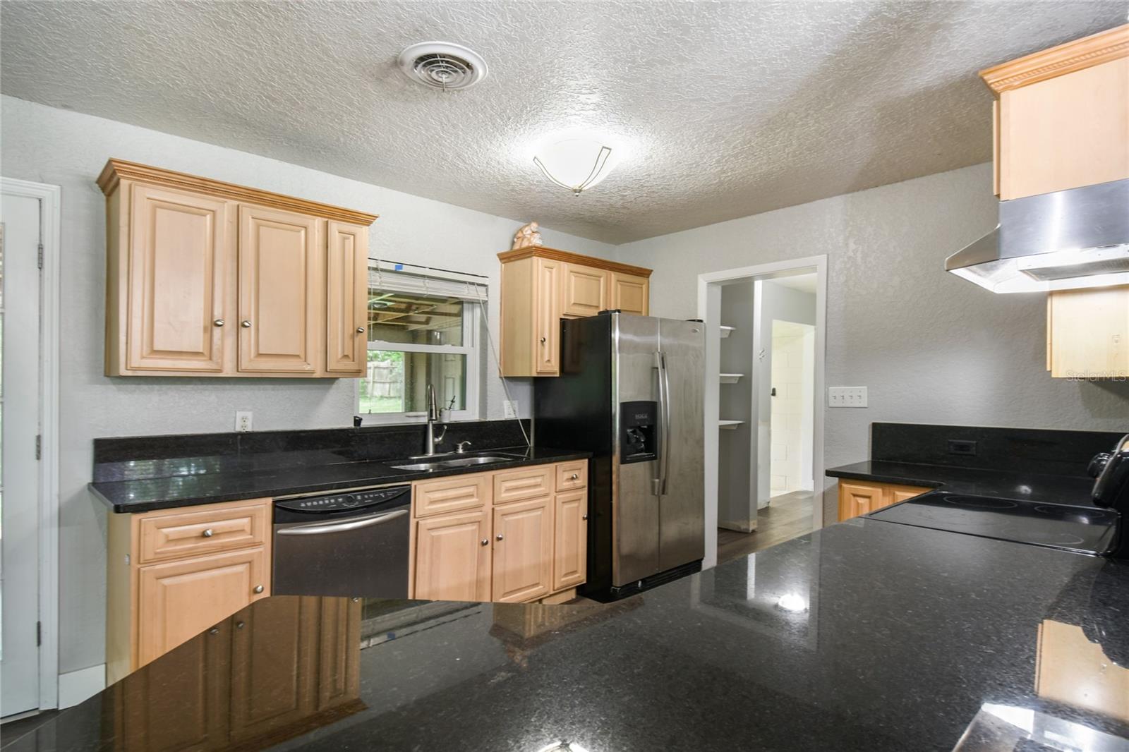 Image 7 of 46 For 738 Florida Boulevard