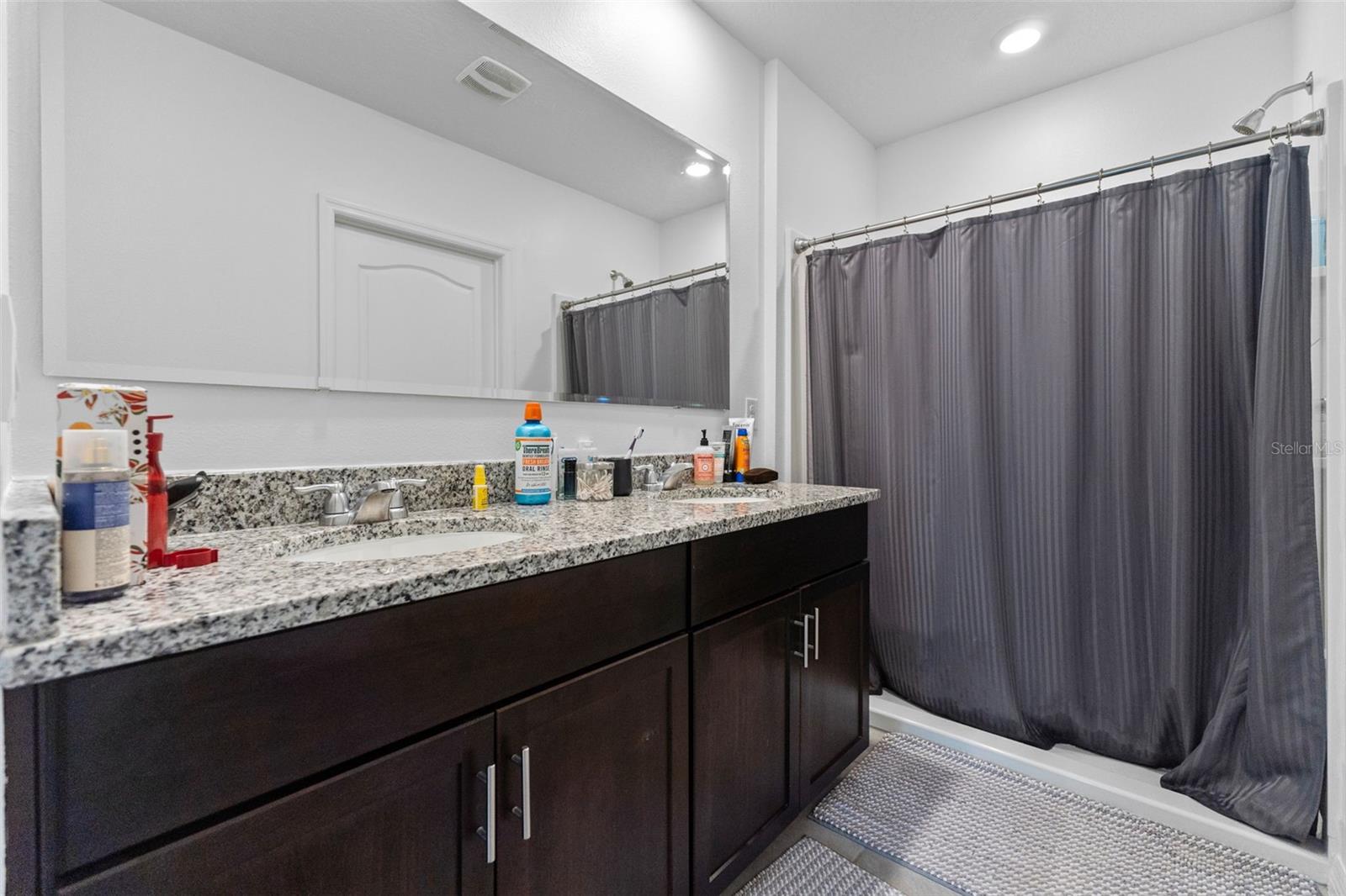Image 16 of 20 For 45 Bella Lago Circle