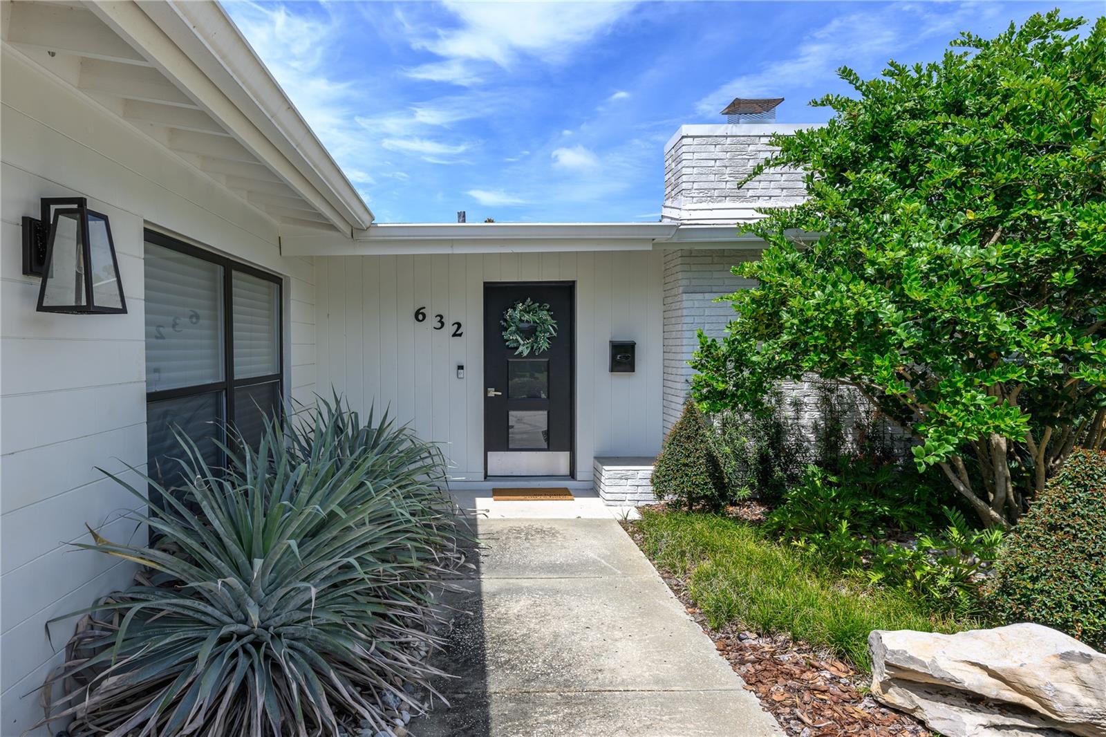 Image 3 of 40 For 632 Magnolia Drive