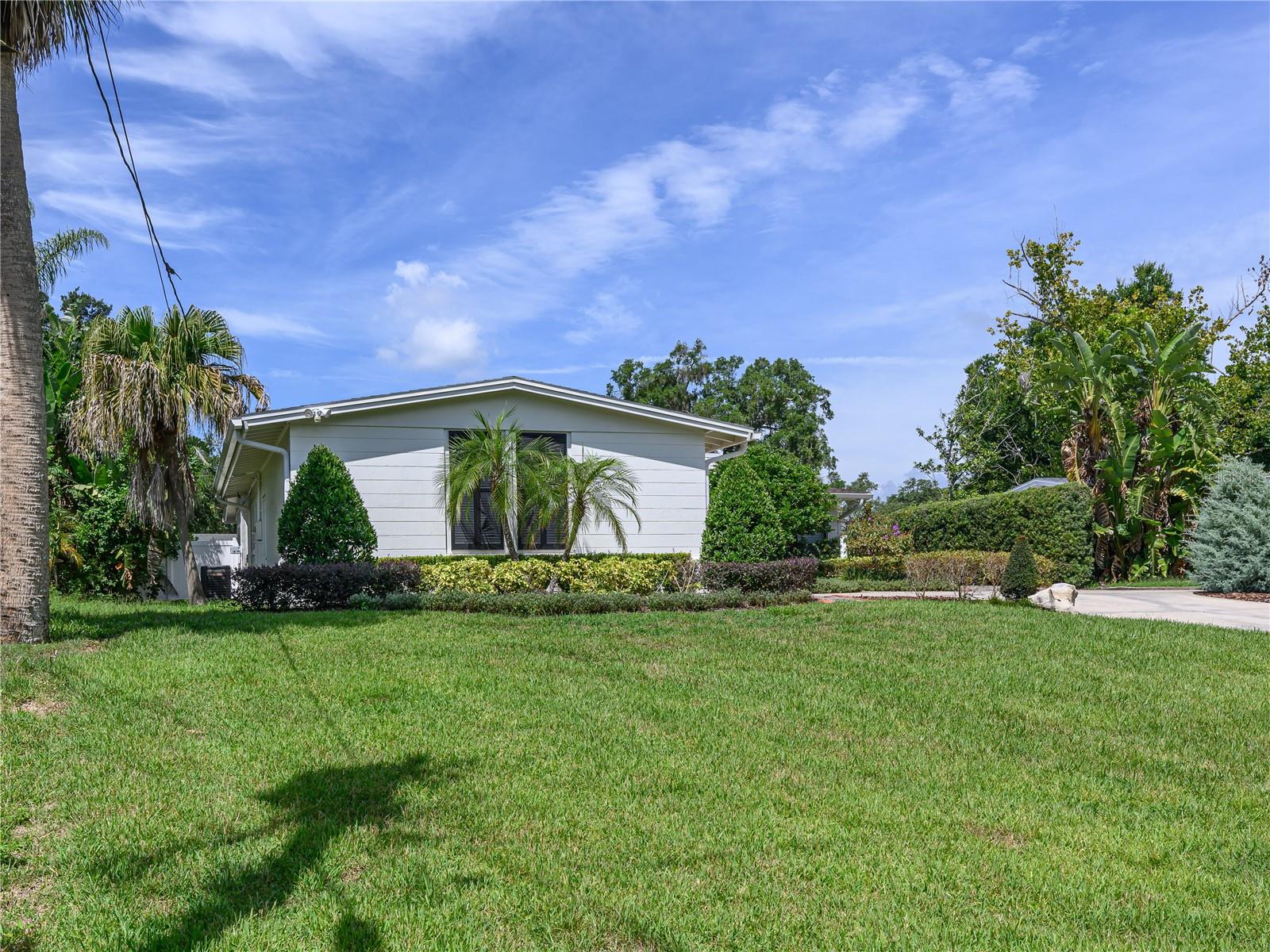 Image 5 of 40 For 632 Magnolia Drive