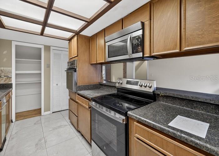 Image 10 of 19 For 113 Red Cedar Drive