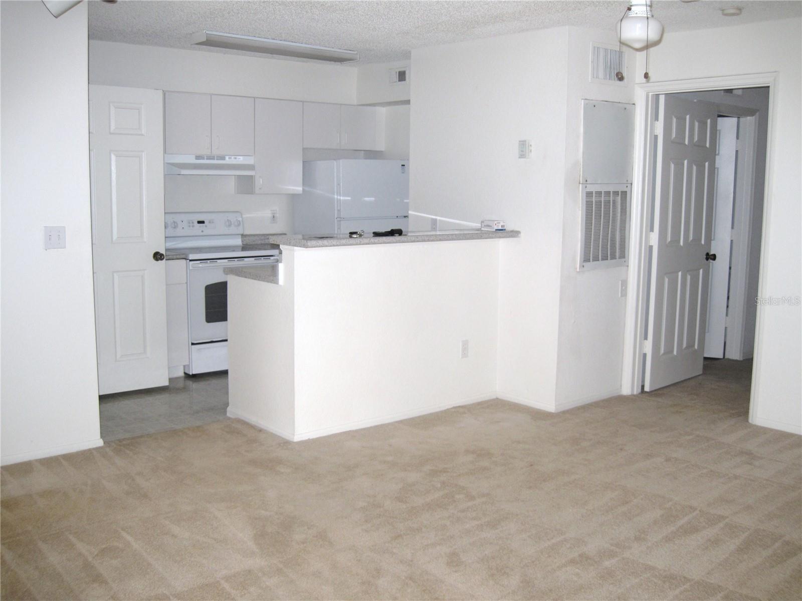 Image 17 of 29 For 5124 Park Central Drive 534