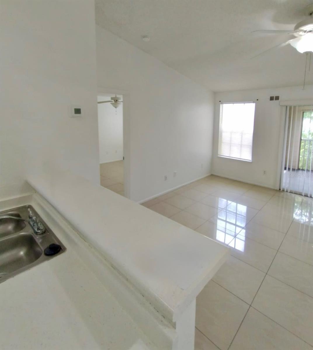 Image 18 of 29 For 5124 Park Central Drive 534