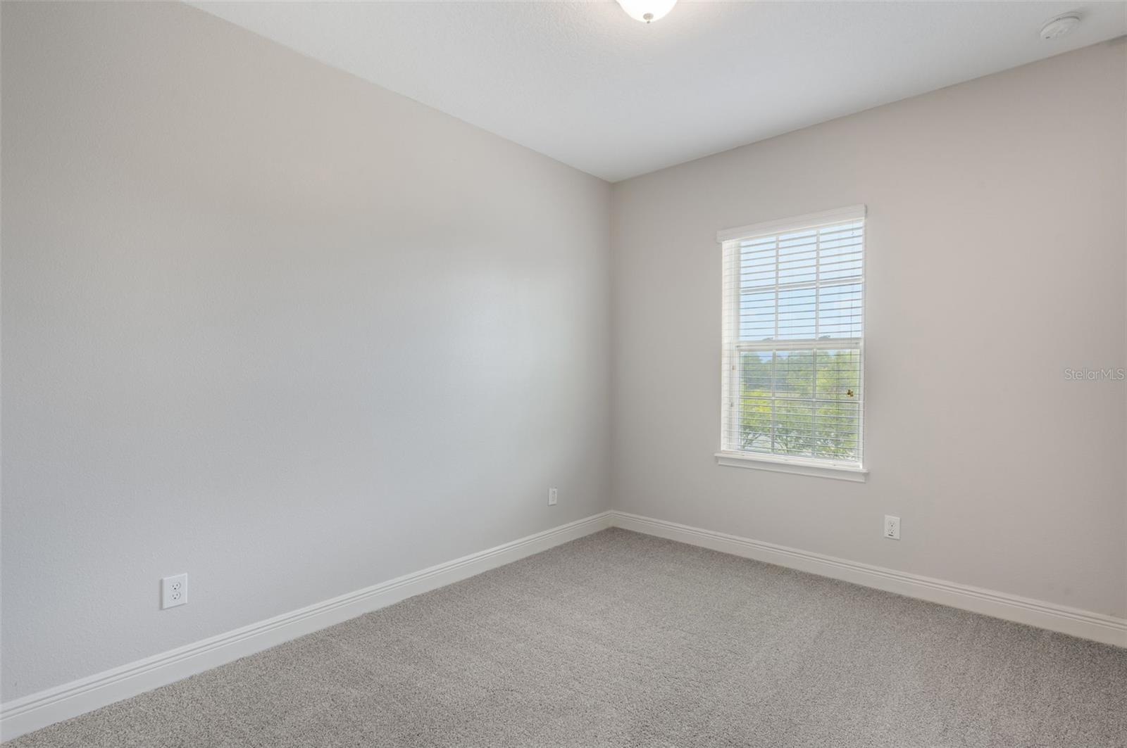 Image 14 of 32 For 1932 Lobelia Drive