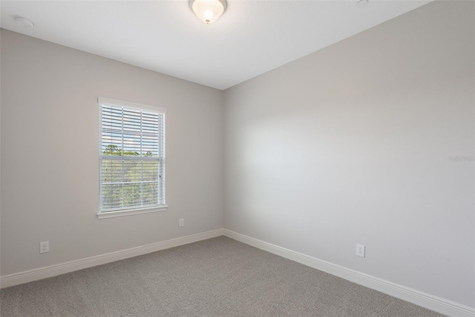 Image 15 of 32 For 1932 Lobelia Drive