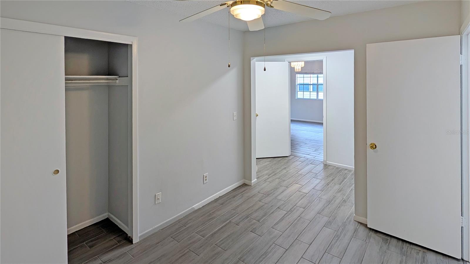 Image 19 of 28 For 1033 Wentworth Court
