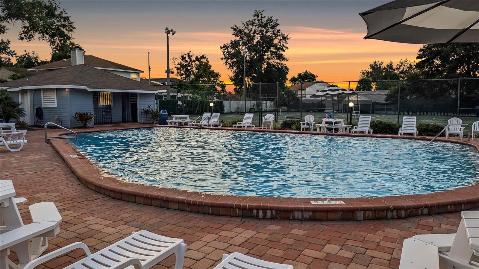 Image 5 of 28 For 1033 Wentworth Court