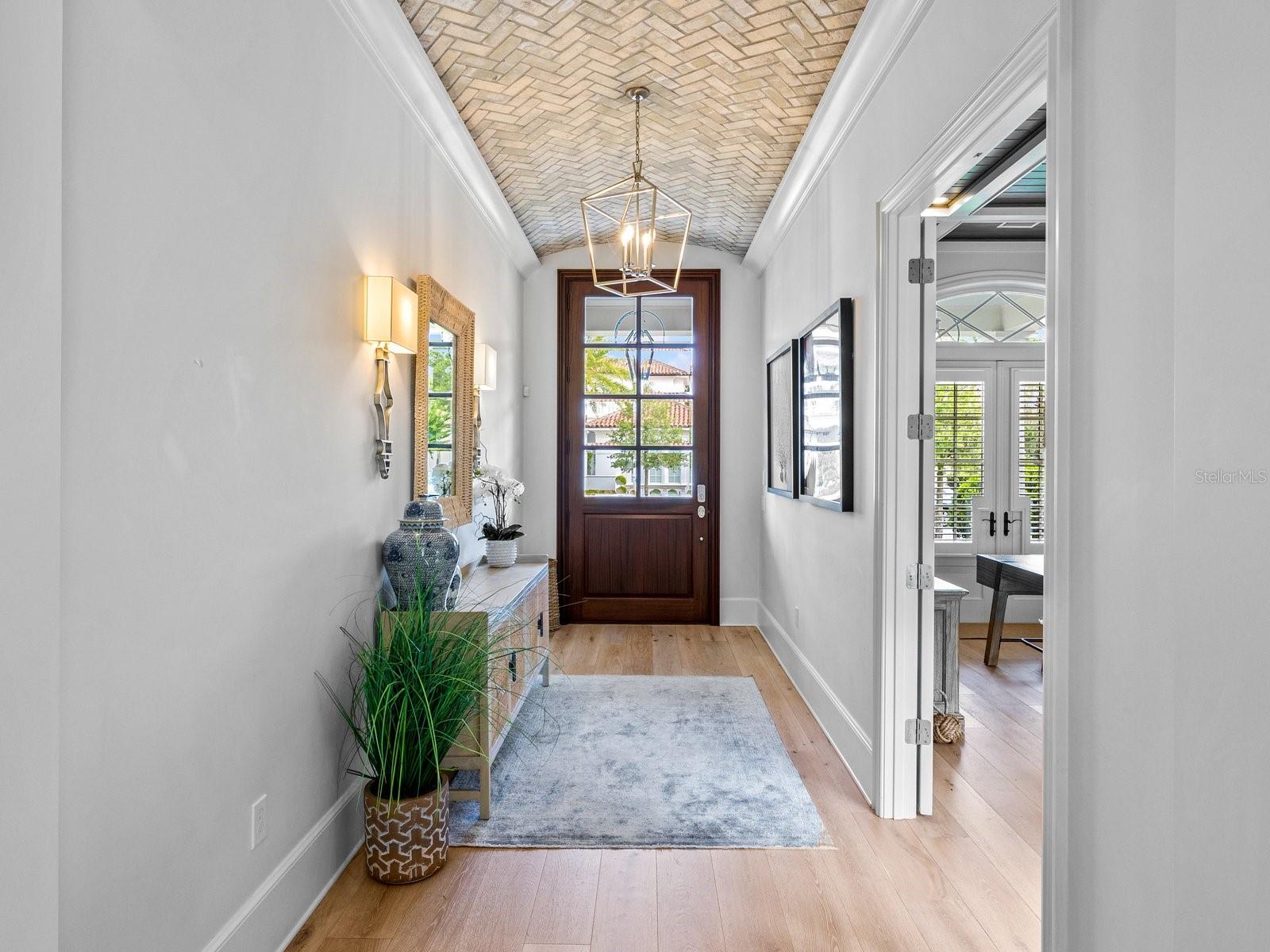 Image 17 of 90 For 10463 Los Feliz Drive