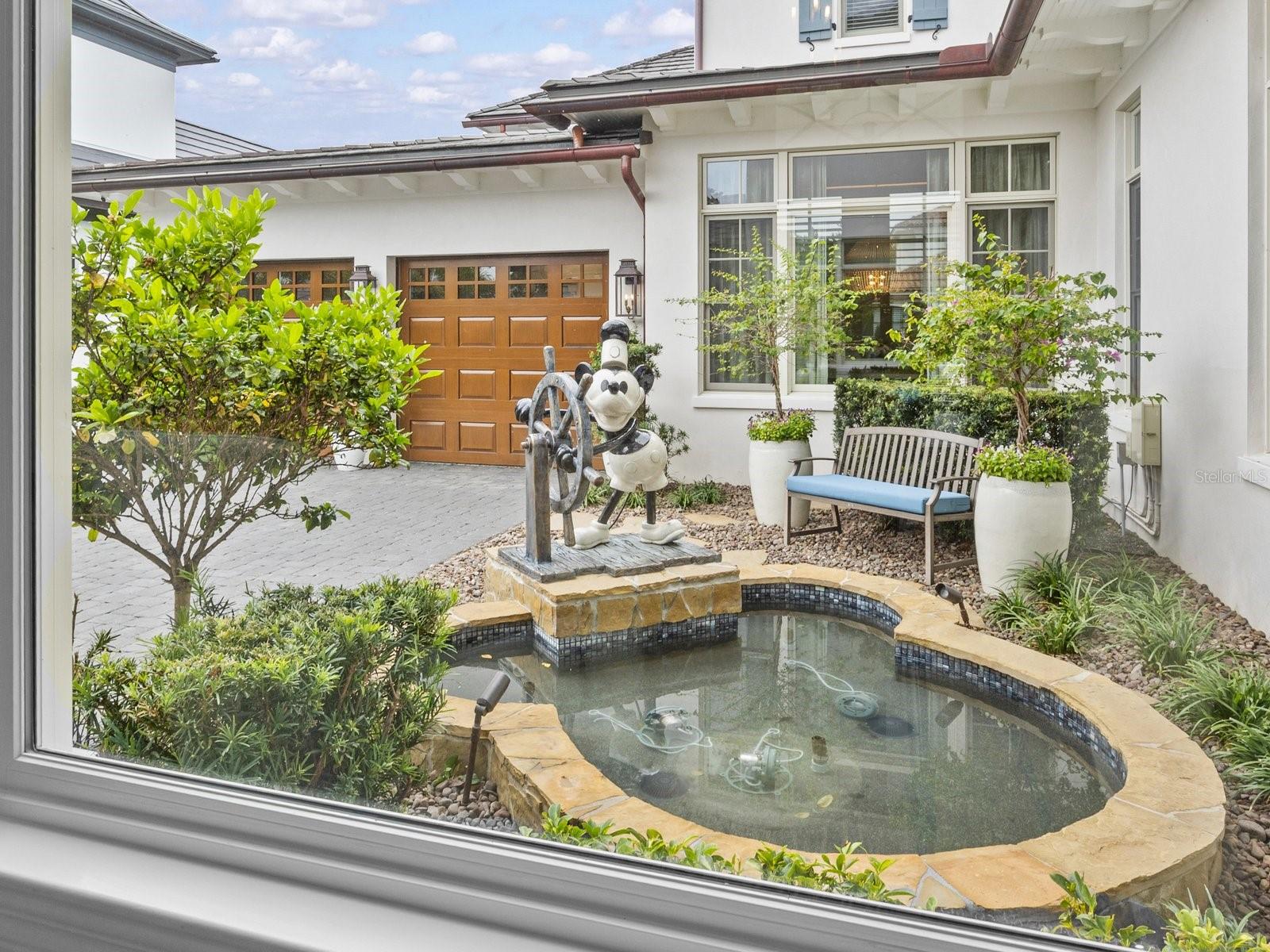 Image 38 of 90 For 10463 Los Feliz Drive