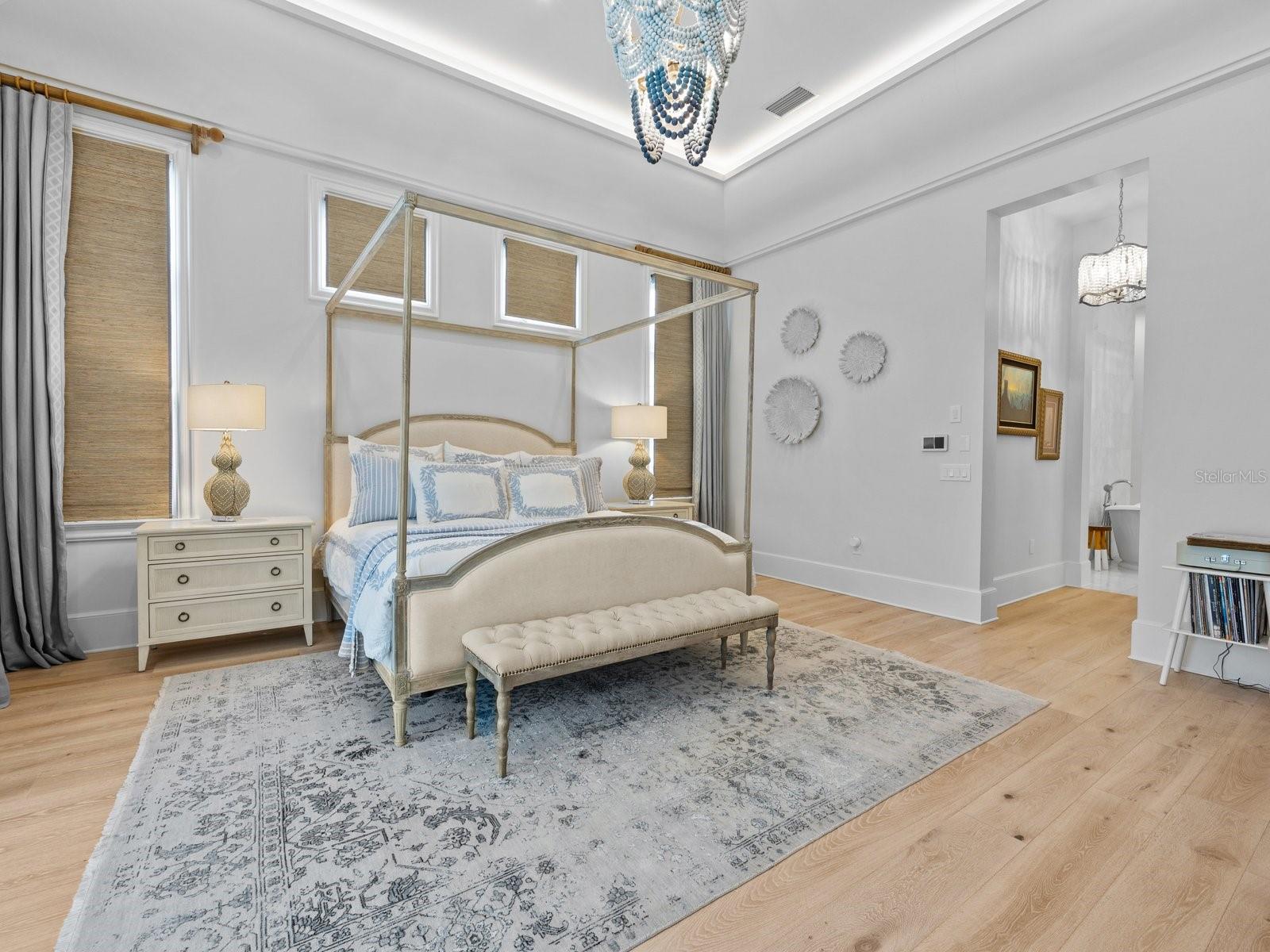 Image 40 of 90 For 10463 Los Feliz Drive