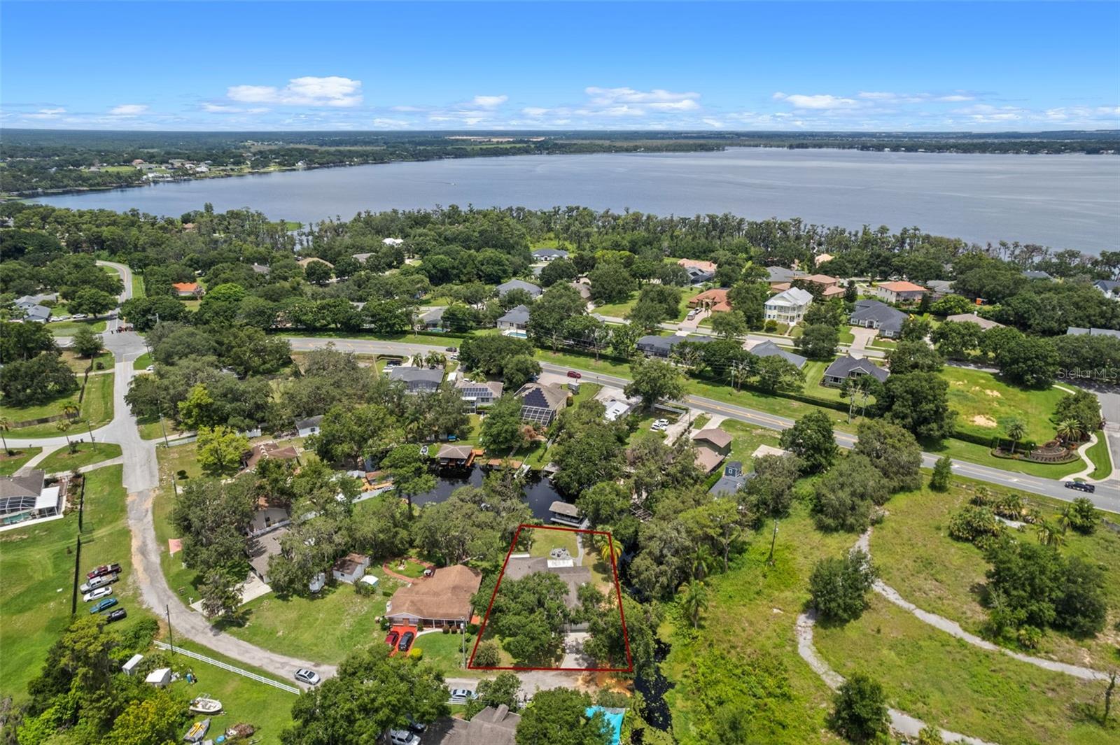 Image 47 of 52 For 11815 Lake Susan