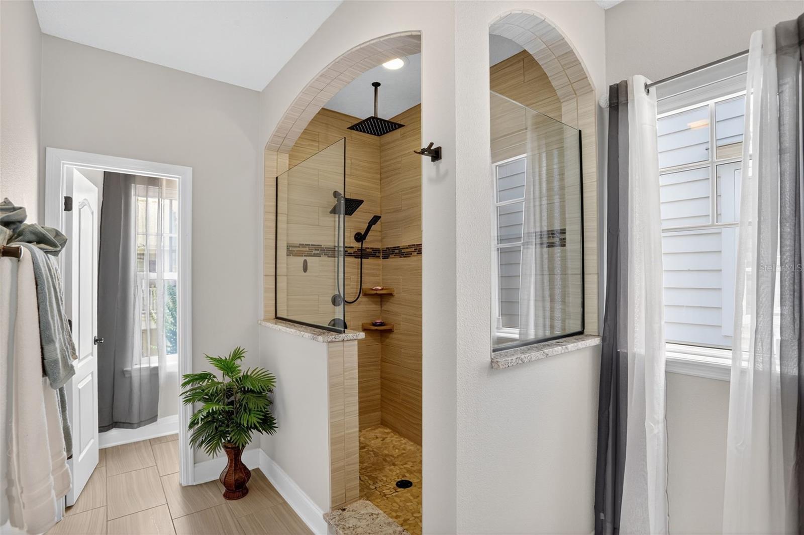 Image 19 of 38 For 1531 Castile Street