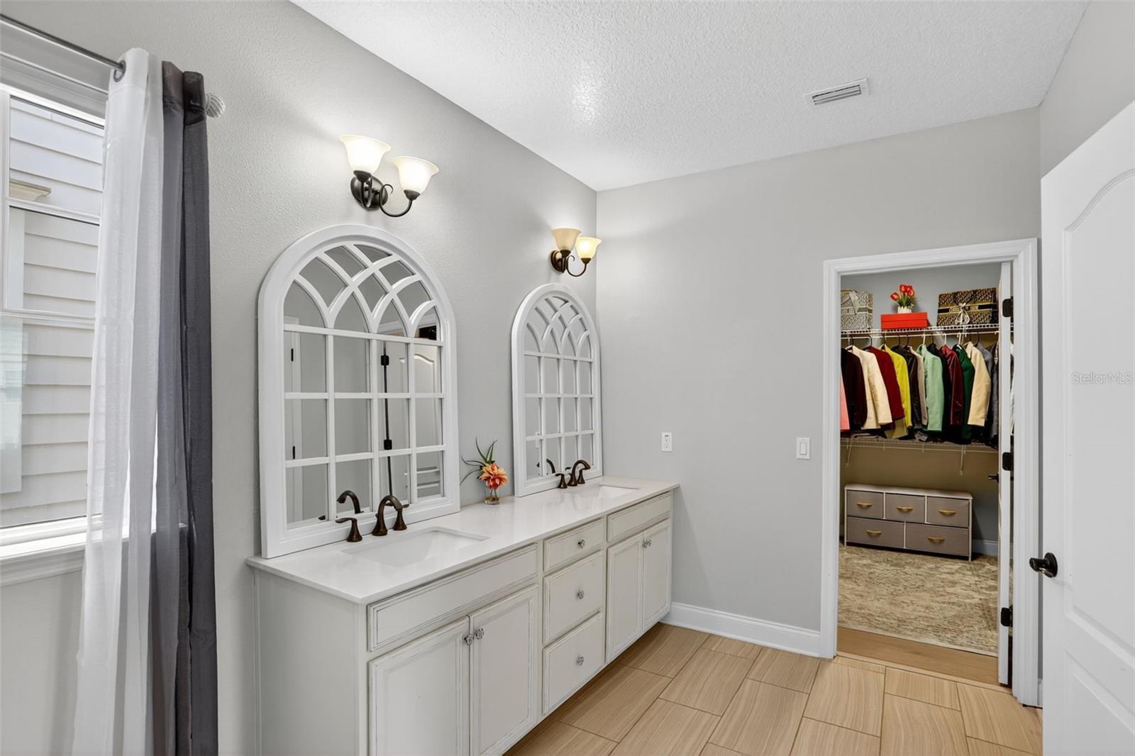 Image 22 of 38 For 1531 Castile Street