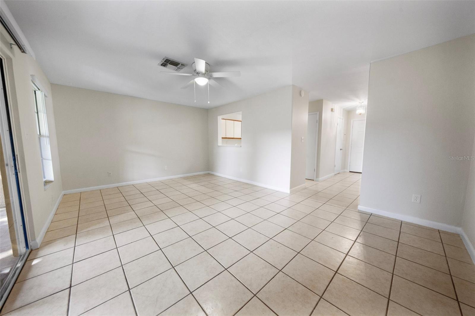 Image 11 of 24 For 11126 Essex Ridge Court