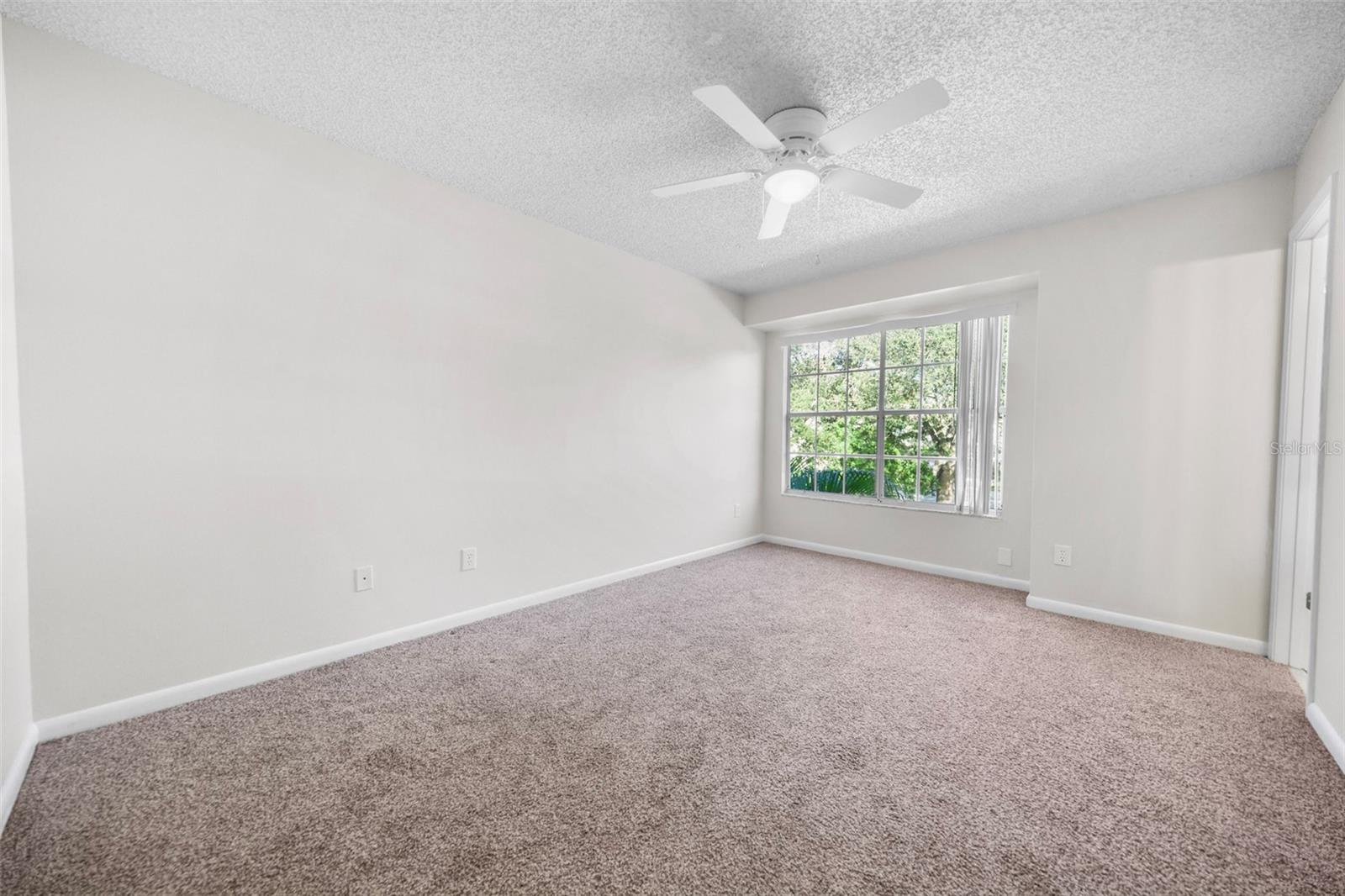 Image 17 of 24 For 11126 Essex Ridge Court