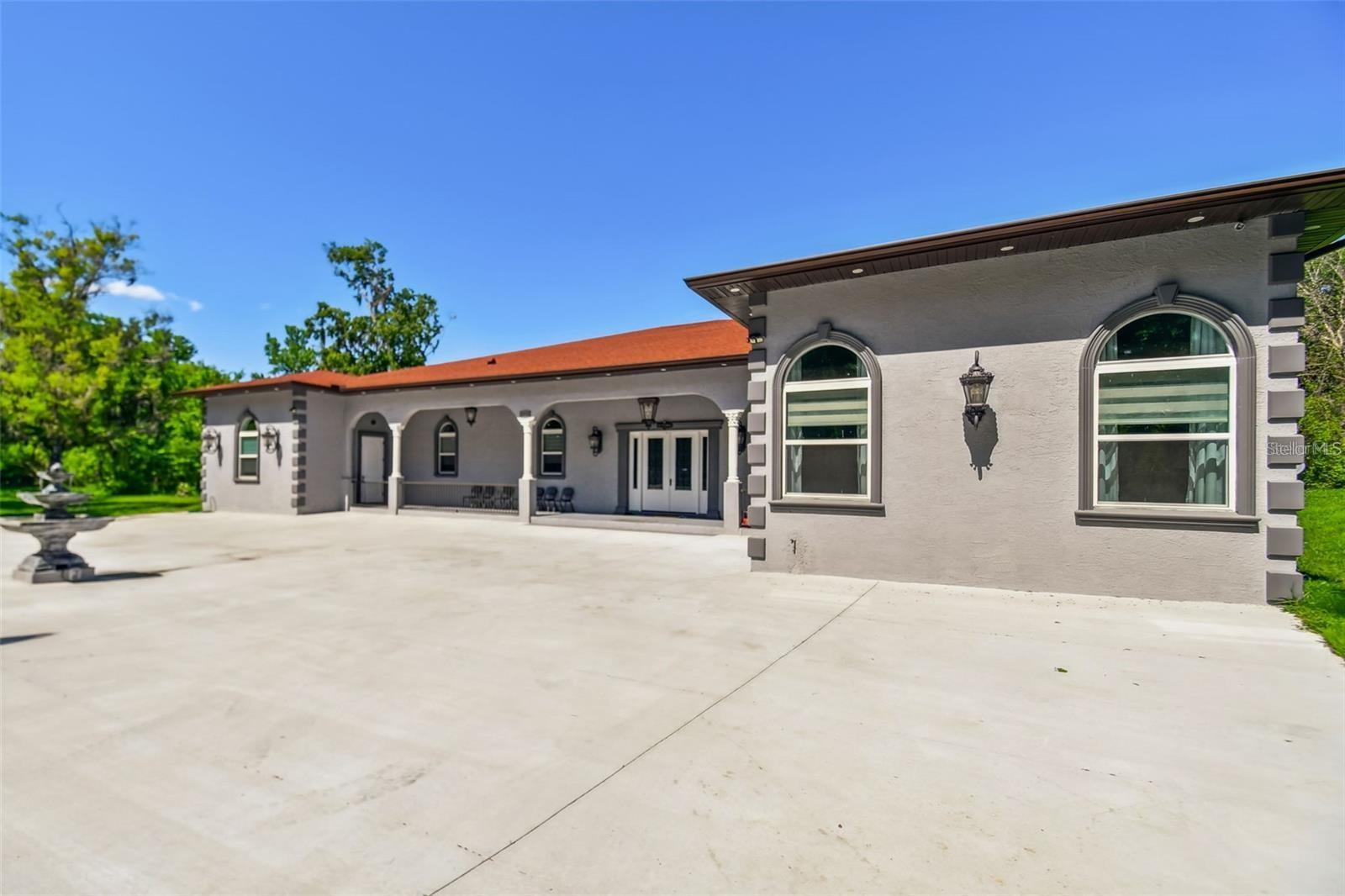 Image 21 of 55 For 15715 Trousdale Street