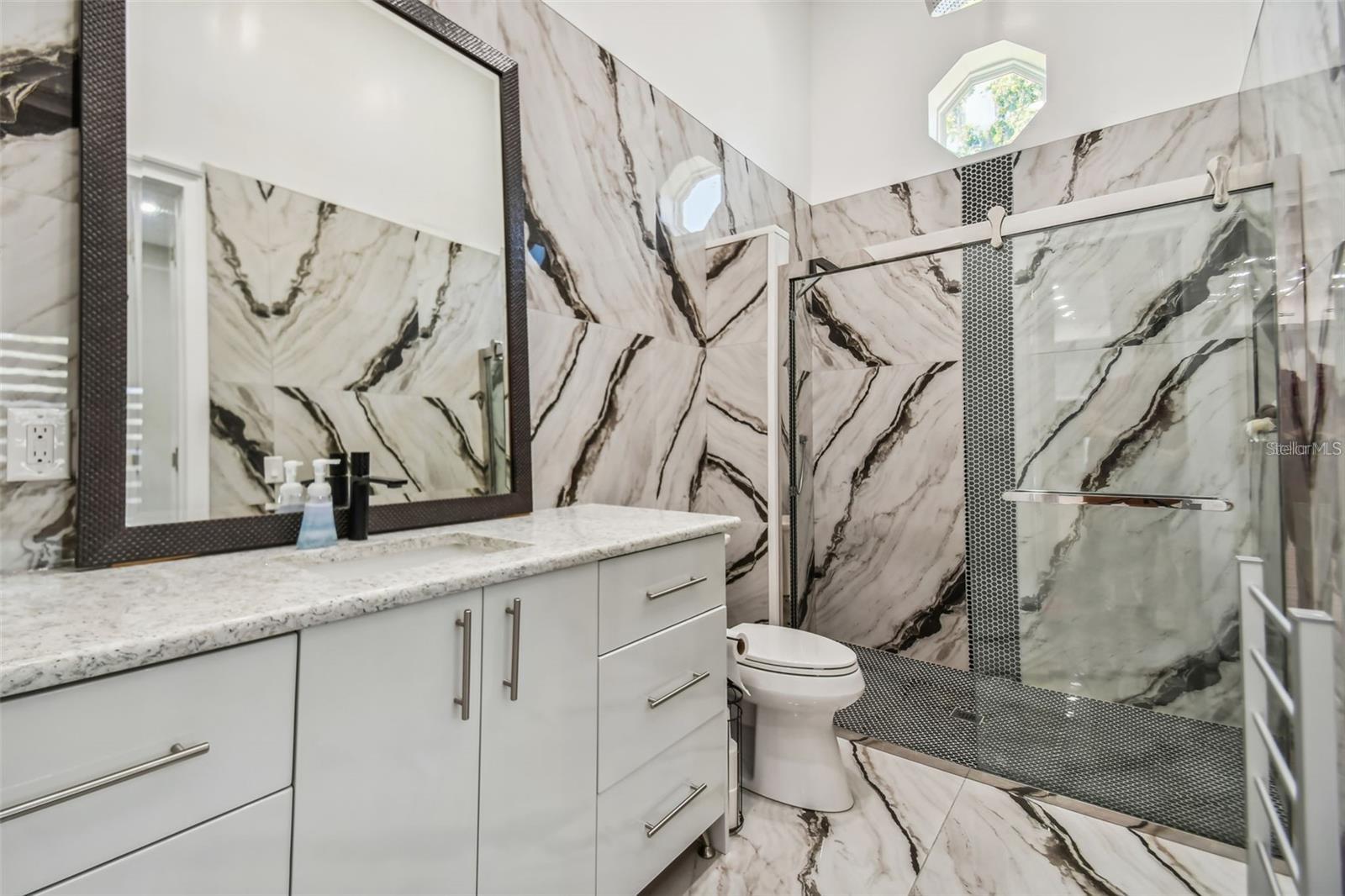 Image 31 of 55 For 15715 Trousdale Street