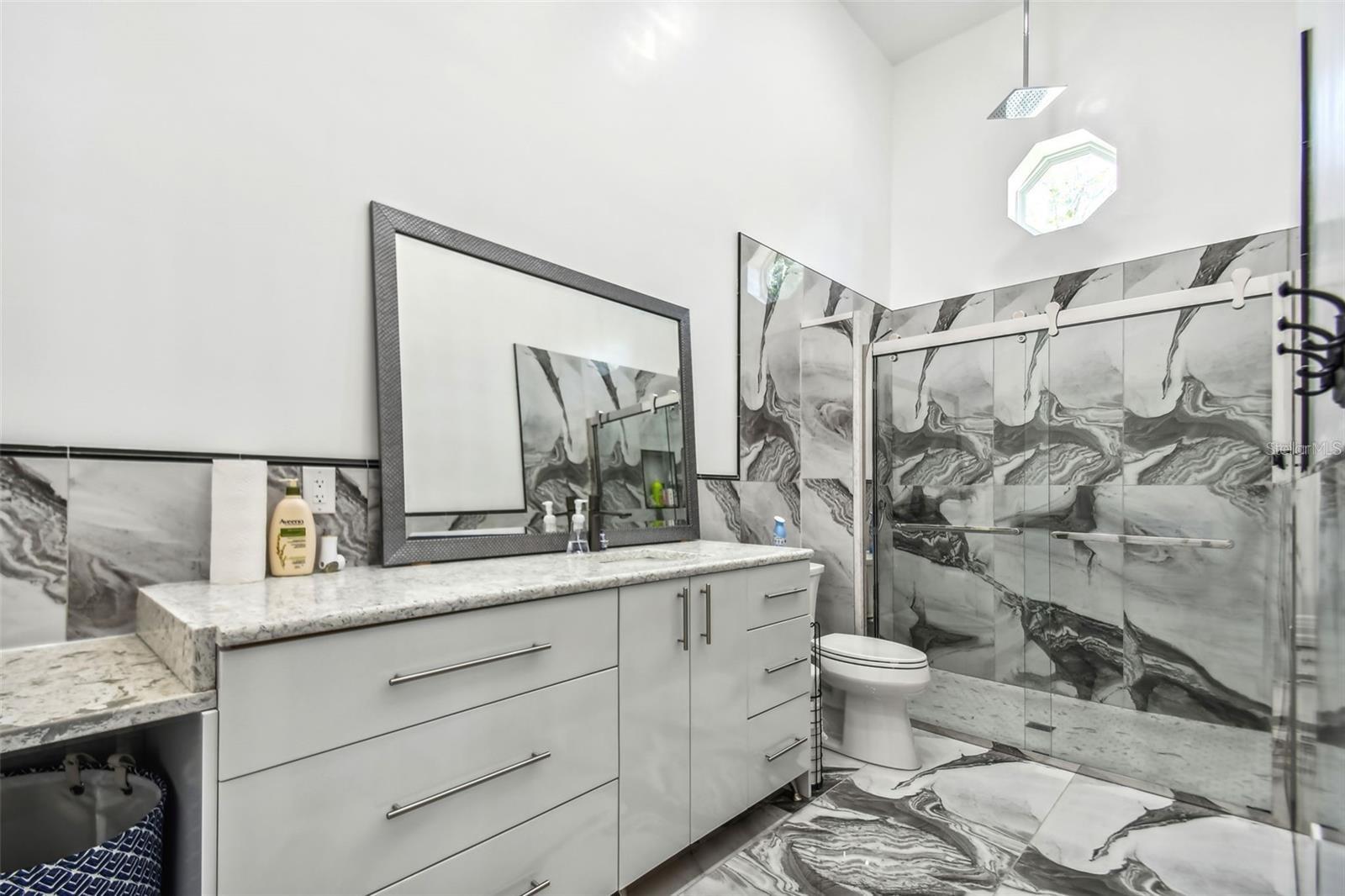 Image 36 of 55 For 15715 Trousdale Street