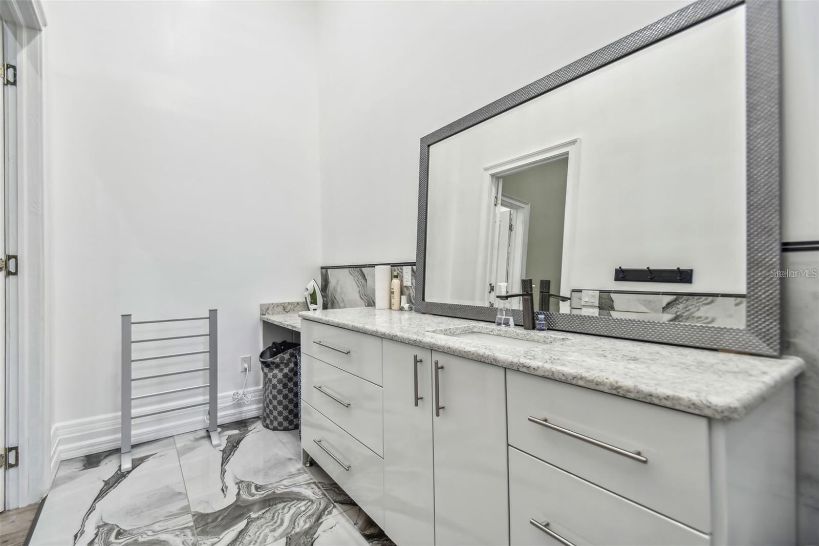 Image 37 of 55 For 15715 Trousdale Street