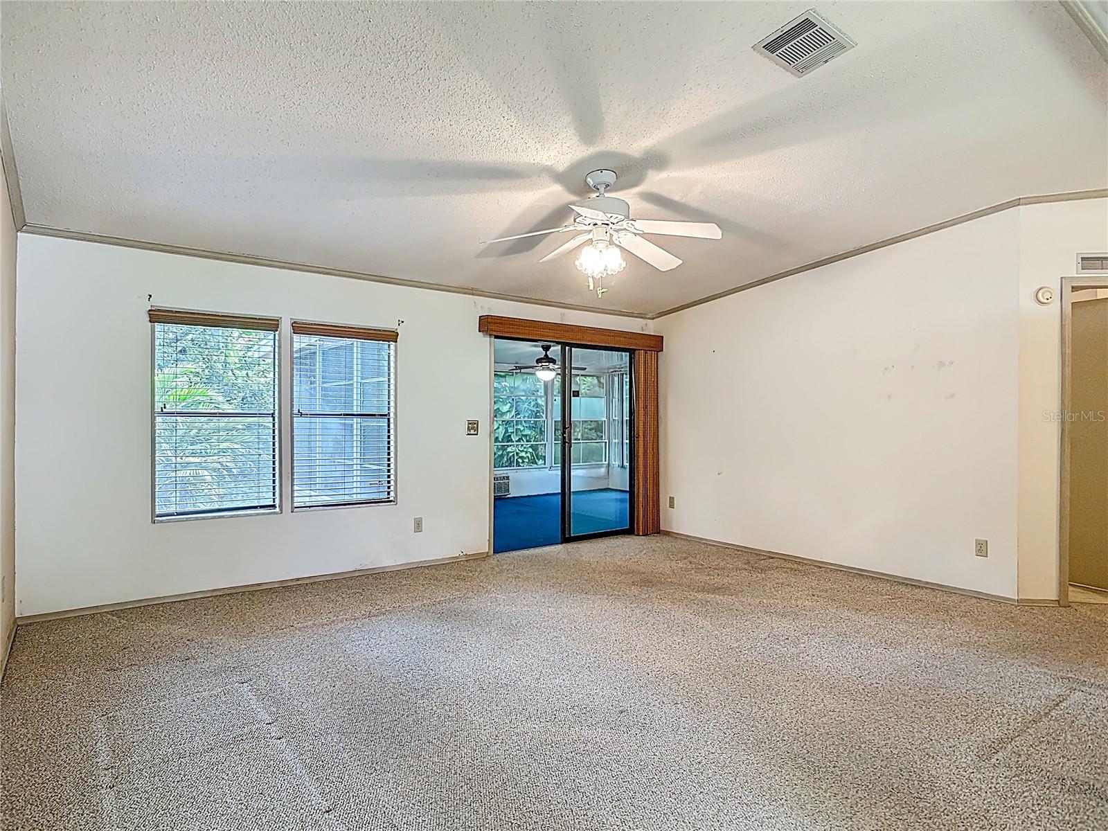Image 13 of 37 For 521 Starboard Avenue