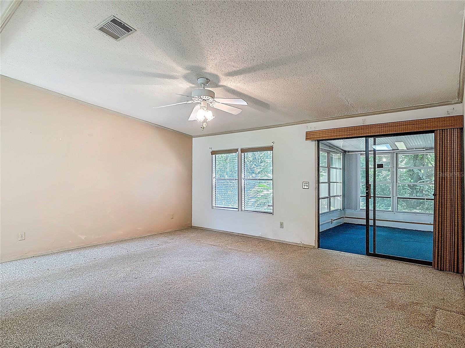 Image 16 of 37 For 521 Starboard Avenue