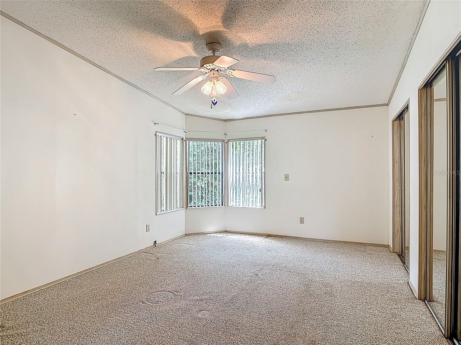 Image 20 of 37 For 521 Starboard Avenue