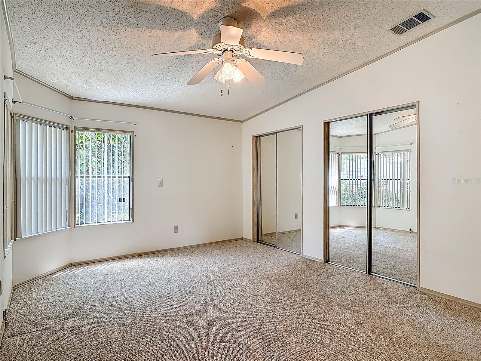Image 21 of 37 For 521 Starboard Avenue
