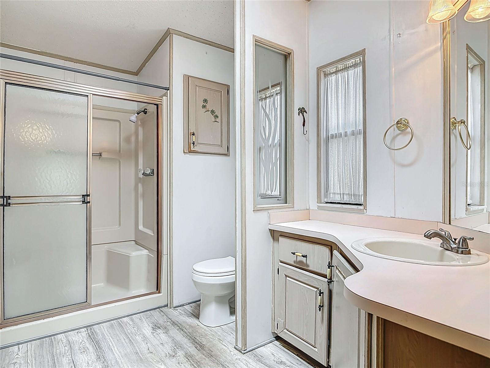 Image 24 of 37 For 521 Starboard Avenue