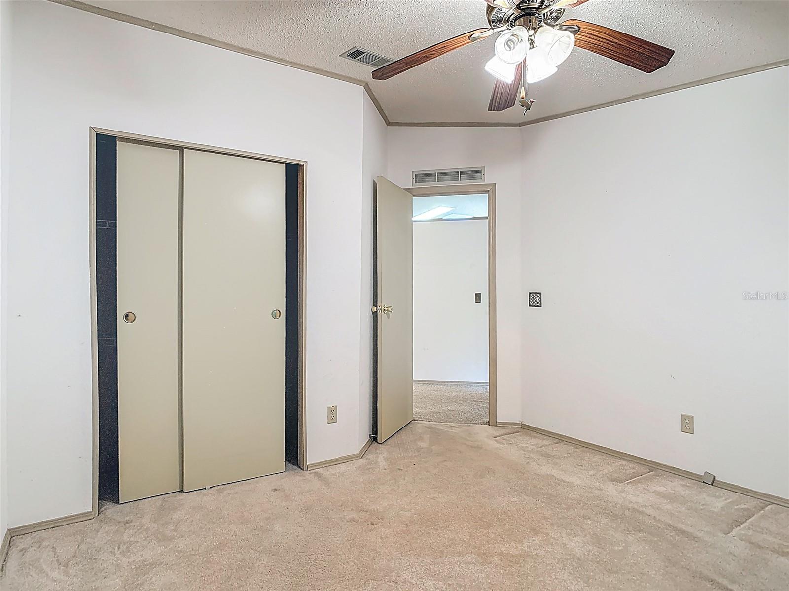 Image 28 of 37 For 521 Starboard Avenue