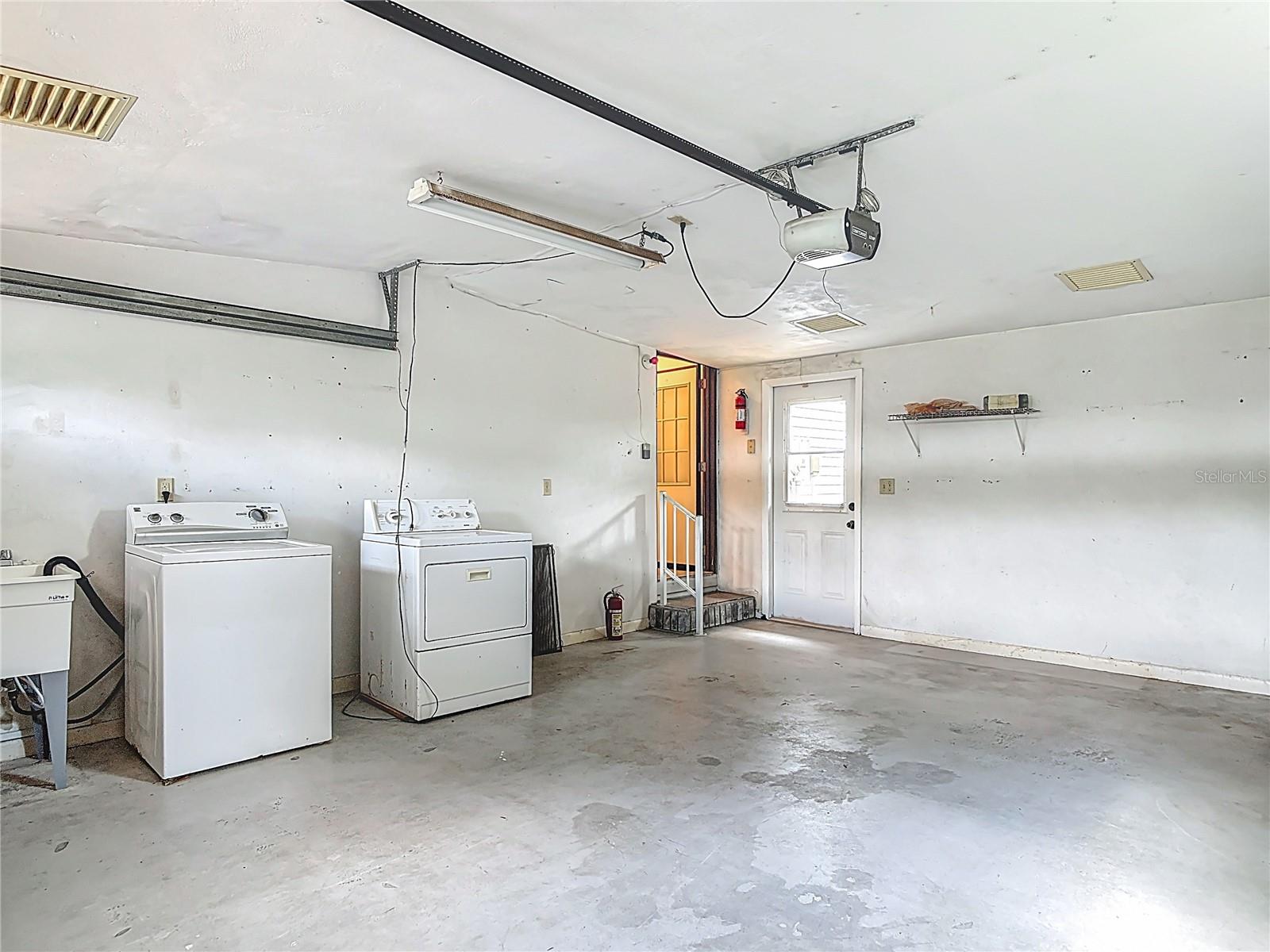 Image 31 of 37 For 521 Starboard Avenue