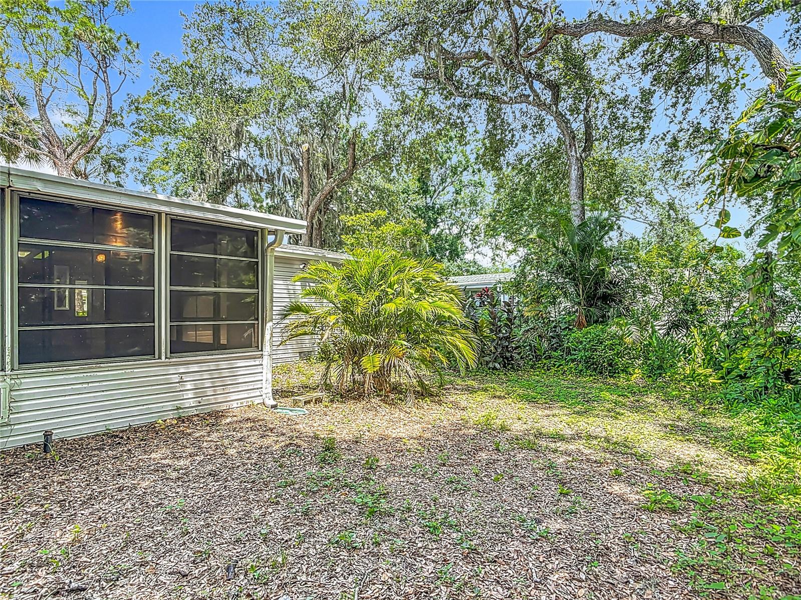 Image 35 of 37 For 521 Starboard Avenue