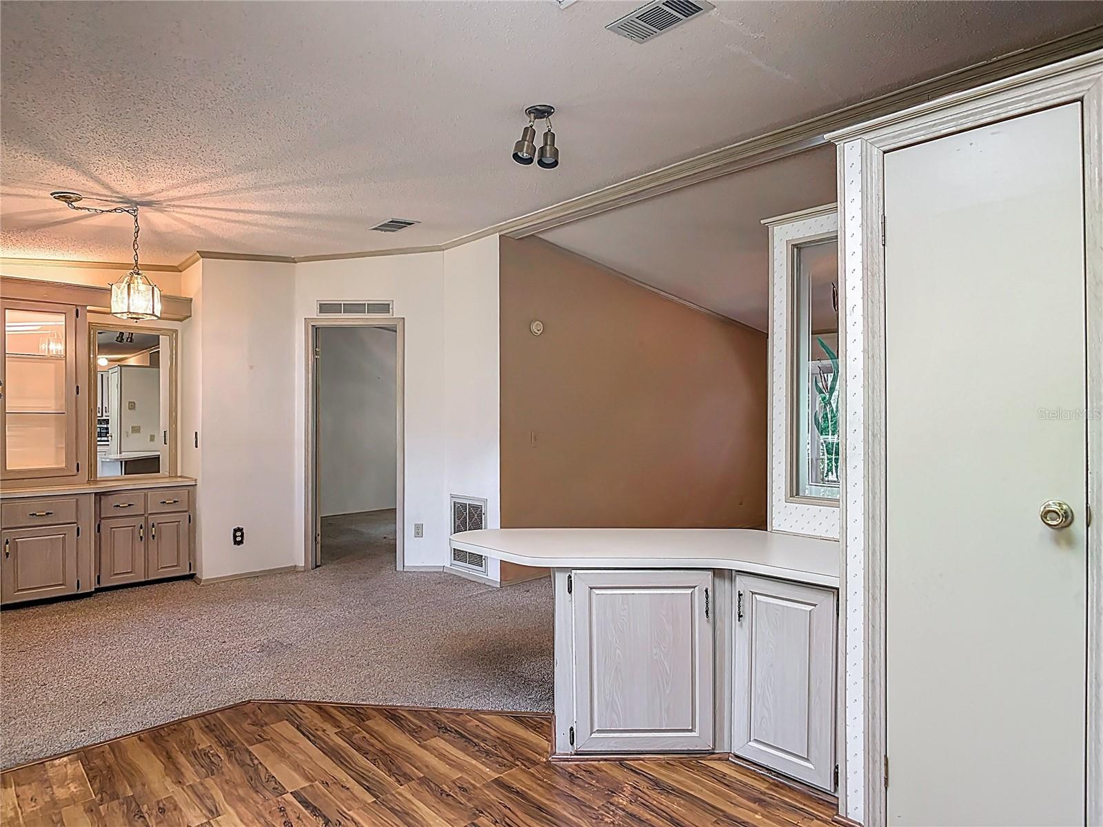 Image 9 of 37 For 521 Starboard Avenue