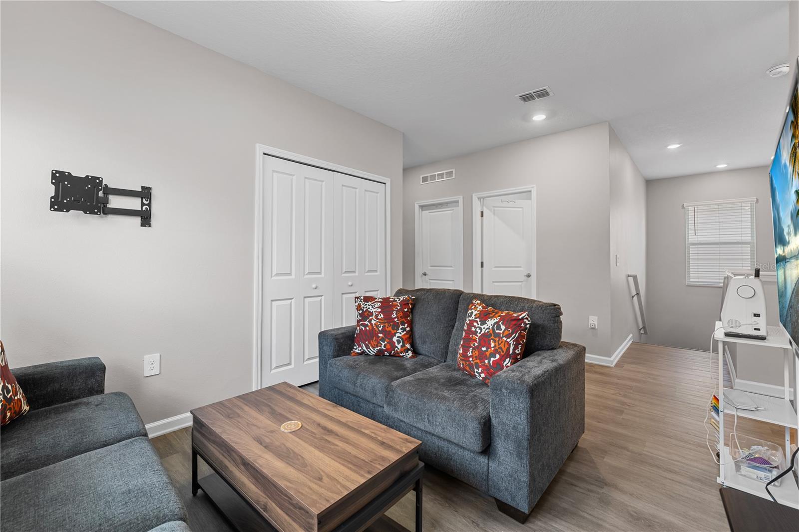 Image 28 of 48 For 6406 Pine Warbler Way