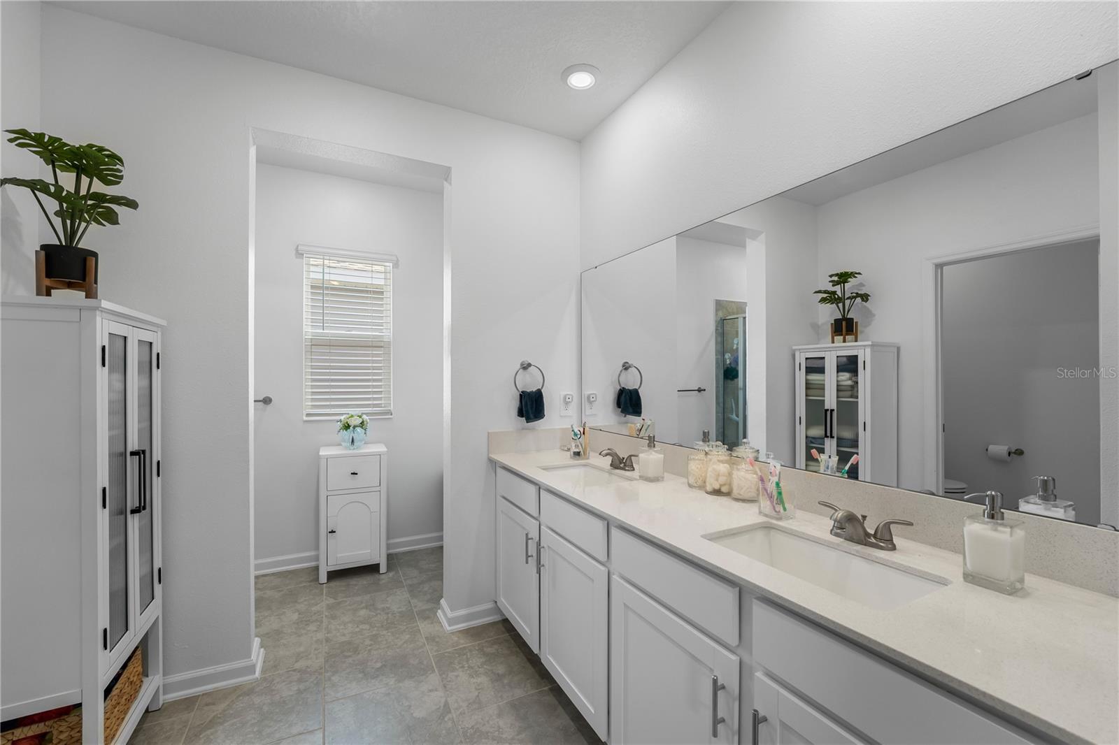Image 32 of 48 For 6406 Pine Warbler Way