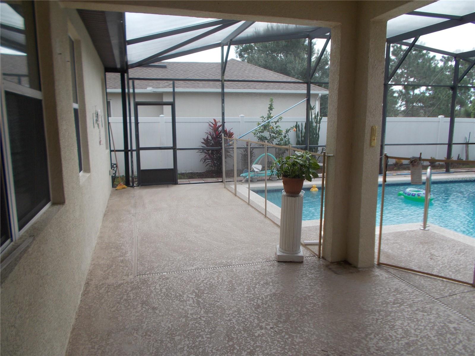 Image 24 of 26 For 2348 Wild Tamarind Boulevard