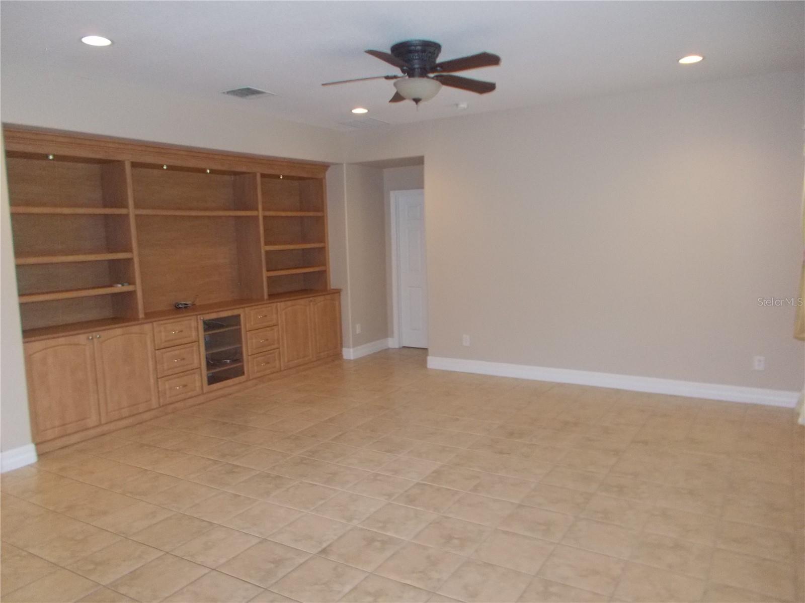 Image 5 of 26 For 2348 Wild Tamarind Boulevard